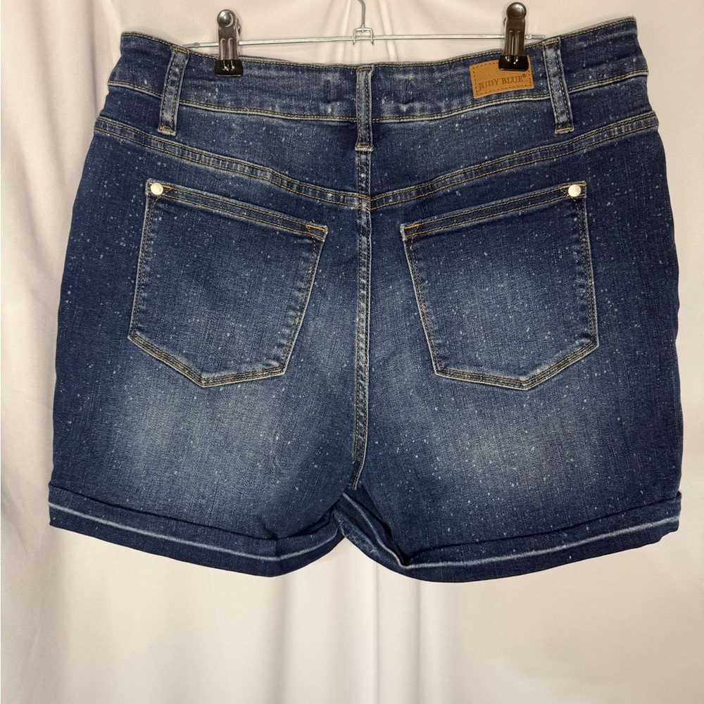 Judy Blue AVA SPLATTERED HIGH RISE SHORTS - Picture 5 of 7